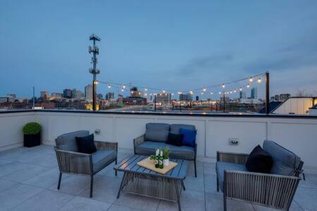 Вилла The Ireland - Rooftop Views, 9 Min To Broadway Нэшвилл Экстерьер фото